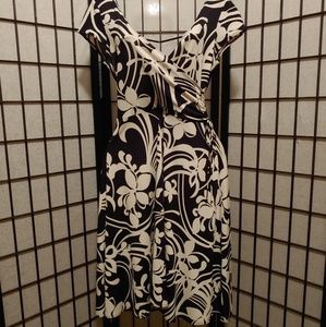 Maggy London Black and White Sleeveless Dress